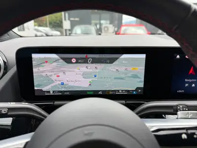 Mercedes-Benz GLA 250 e EQ Star — SUV hybride rechargeable, première main, garantie usine 10 ans — Miniature 21