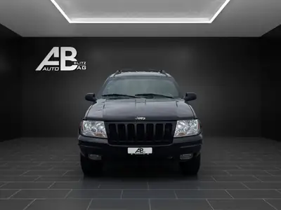 Jeep Grand Cherokee 4.7 Limited — SUV robuste, transmission automatique, tous terrains — exterior view