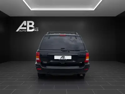 Jeep Grand Cherokee 4.7 Limited — SUV robuste, transmission automatique, tous terrains — interior