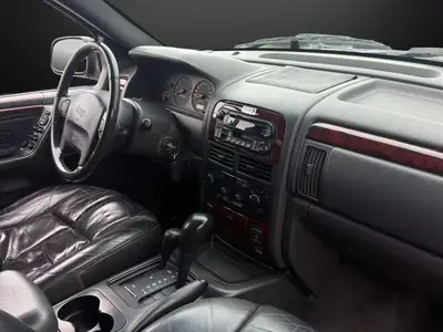 Jeep Grand Cherokee 4.7 Limited — SUV robuste, transmission automatique, tous terrains — Thumbnail 10