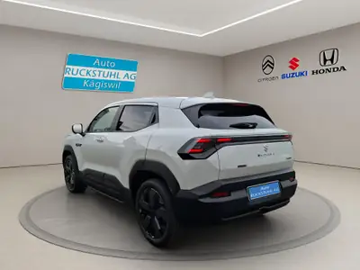 Suzuki e-Vitara Sakura Top 4x4 — SUV électrique premium, 20 km seulement — dashboard