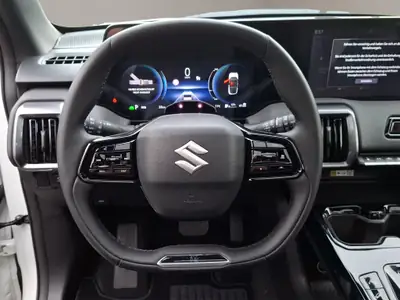 Suzuki e-Vitara Sakura Top 4x4 — SUV électrique premium, 20 km seulement — Thumbnail 7