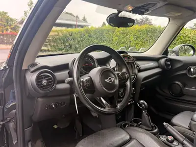 MINI Cooper Steptronic — Citadine dynamique automatique, entretien suivi et sans accident — Miniature 11