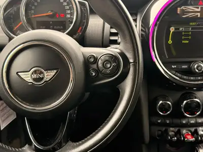 MINI Cooper Steptronic — Citadine dynamique automatique, entretien suivi et sans accident — Miniature 16