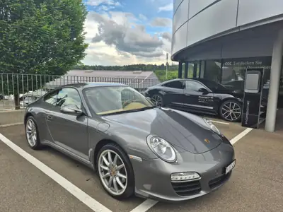 Porsche 911 Coupé 2010 — Legend sportive, boîte manuelle, historique d'entretien complet — côté