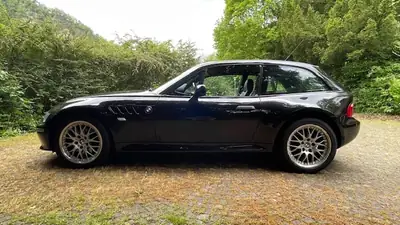 BMW Z3 3.0 Coupé — Roadster sportif 2001, 231 ch et transmission manuelle — vue extérieure