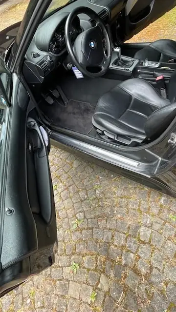 BMW Z3 3.0 Coupé — Roadster sportif 2001, 231 ch et transmission manuelle — Miniature 7