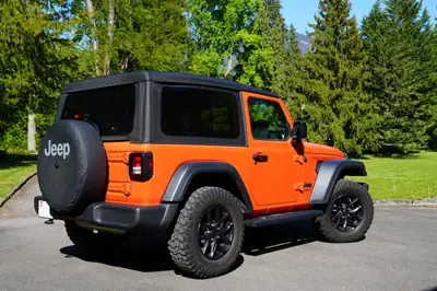 Jeep Wrangler 3,6 V6 209kW — Le SUV légendaire avec moteur V6 puissant — Detail