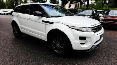 Range Rover Evoque 2.0 Si4 — Luxe compact, moteur essence 241 ch, 161'000 km — Seitenansicht