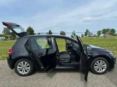 VW Golf 1.5 TSI BlueMotion — Berline essence performante, 100 000 km, intérieur premium — Miniatur 9
