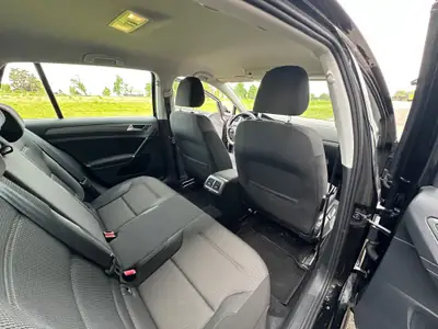 VW Golf 1.5 TSI BlueMotion — Berline essence performante, 100 000 km, intérieur premium — Miniatur 10