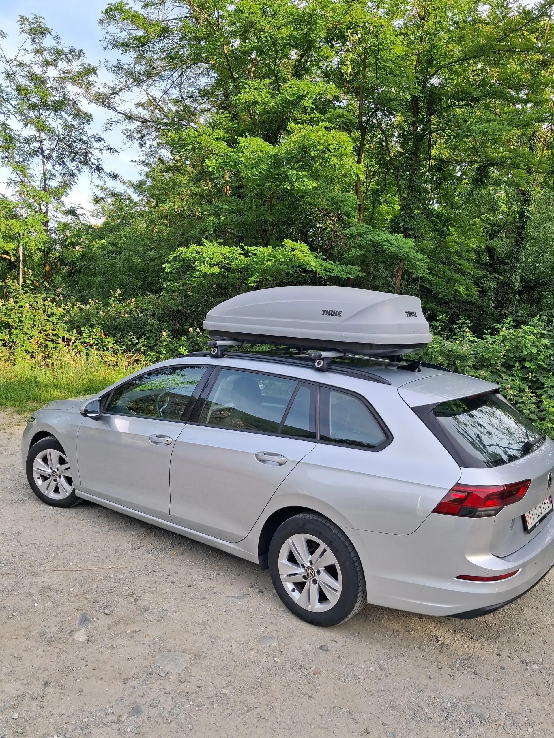VW Golf 1.0 eTSI Life DSG — Break économique, motorisation innovante, entretien récent