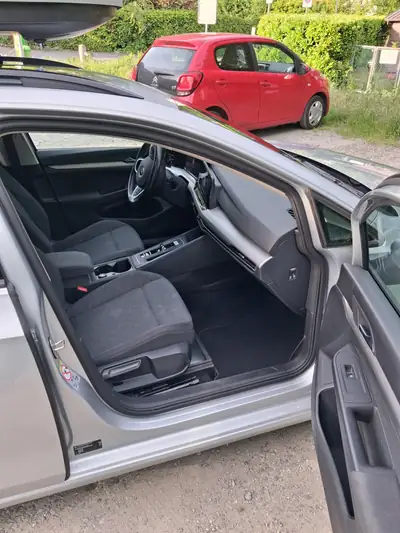 VW Golf 1.0 eTSI Life DSG — Break économique, motorisation innovante, entretien récent — dettaglio