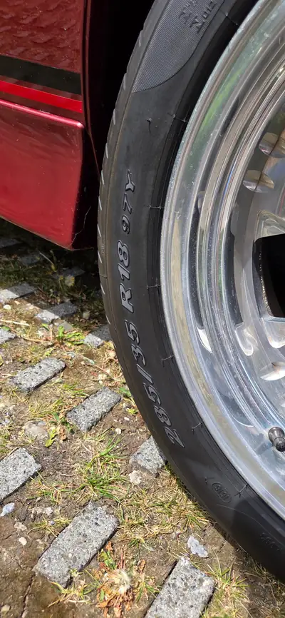 Chevrolet Camaro IROC-Z28 5.7 V8 — Muscle car culte des années 80, 100'850 km — Miniatura 8