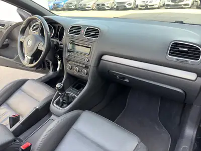 VW Golf Cabrio 1.4 TSI Lounge — Cabriolet sportif et élégant, entretien complet — Miniature 22