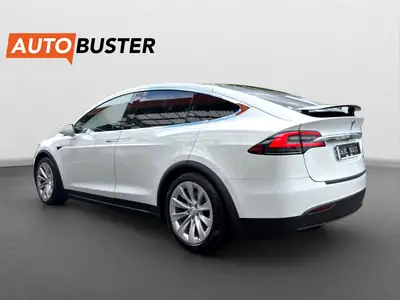 Tesla Model X Maximale-Reichweite — SUV électrique 562 ch, portes Falcon Wings — arrière