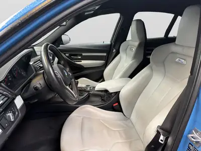 BMW M3 2014 — Berline haute performance, 431 ch et boîte manuelle — Miniature 9
