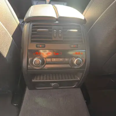 BMW 530d xDrive Touring — Berline de luxe polyvalente, motorisation efficace — Thumbnail 8