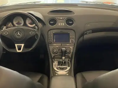 Mercedes-Benz AMG GT Pack Performance — Cabriolet sportif mythique, 62 000 km seulement — Innenraum