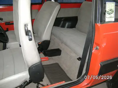 Fiat Panda 999 4x4 Vergaser — L'authentique citadine tout-terrain des années 80 — intérieur