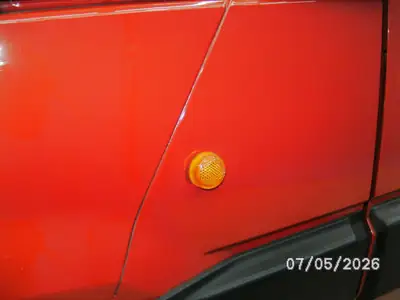 Fiat Panda 999 4x4 Vergaser — L'authentique citadine tout-terrain des années 80 — Miniature 12