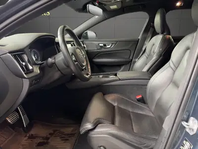 Volvo V60 T8 eAWD R-Design — Hybride rechargeable performant, 128'000 km — Miniatur 10