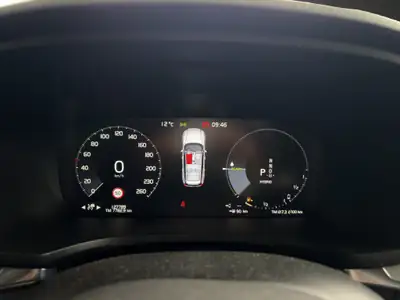 Volvo V60 T8 eAWD R-Design — Hybride rechargeable performant, 128'000 km — Miniatur 11