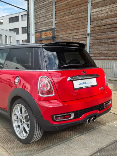 MINI Cooper S 2011 — Sportive compacte rouge, moteur 184 ch et très bon état — Miniature 7