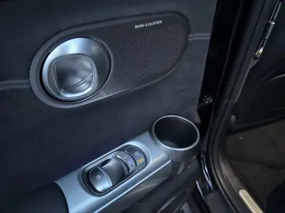 Genesis GV60 77.4 kWh Sport AWD — Coupé électrique premium, 3000 km seulement — Miniatur 19