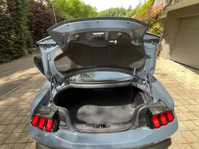 Ford Mustang 5.0 GT 2024 — Muscle car légendaire, suspension Magnetic Ride, quasi neuve — Thumbnail 7