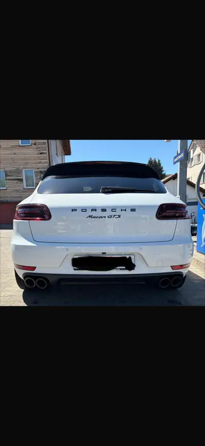 Porsche Macan 3.0 V6 GTS — SUV sportif sans accident, 176 000 km — side view