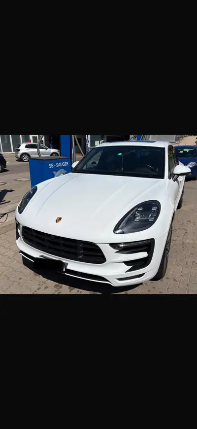 Porsche Macan 3.0 V6 GTS — SUV sportif sans accident, 176 000 km — rear view