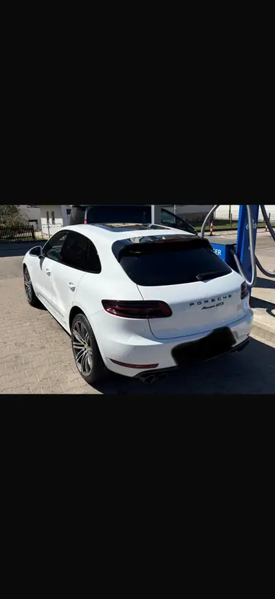 Porsche Macan 3.0 V6 GTS — SUV sportif sans accident, 176 000 km — exterior view