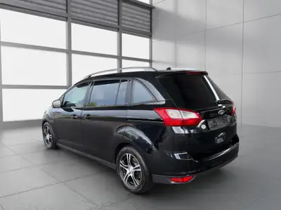 Ford Grand C-MAX — Monospace 7 places, diesel automatique, entretien récent — dashboard