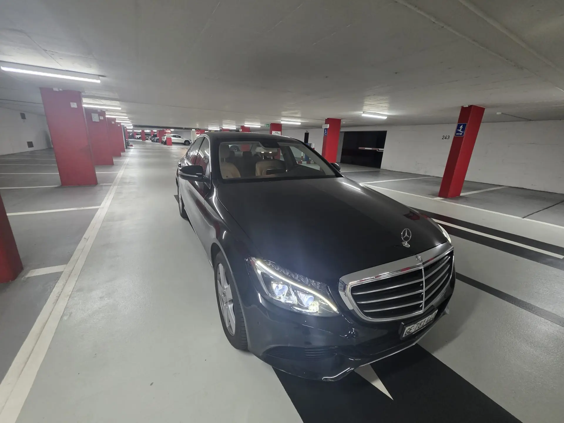 Mercedes-Benz Classe C 2014 occasion Genève — 3