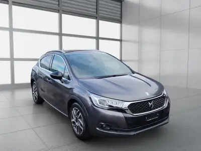DS 4 1.6 THP Performance Line — Berline française élégante, automatique, contrôle technique OK — rear view