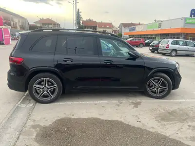 Mercedes-Benz GLB 250 AMG Line 4Matic — SUV compact 7 places, 59'000 km, sans accident — rear view