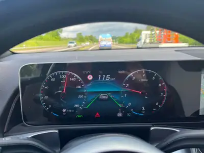 Mercedes-Benz GLB 250 AMG Line 4Matic — SUV compact 7 places, 59'000 km, sans accident — Thumbnail 16