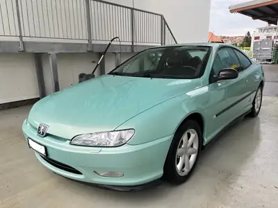 Peugeot 406 Coupé 3.0 V6 — Sportivité rétro et motorisation généreuse — intérieur