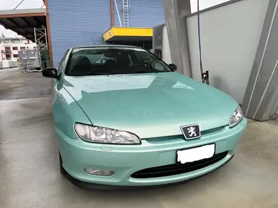 Peugeot 406 Coupé 3.0 V6 — Sportivité rétro et motorisation généreuse — Miniature 7