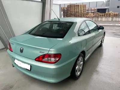 Peugeot 406 Coupé 3.0 V6 — Sportivité rétro et motorisation généreuse — Miniature 8