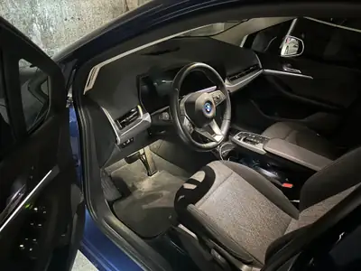 BMW 225e xDrive Active Tourer — Hybride rechargeable, 17'000 km, Quattro saisons — Miniatur 12