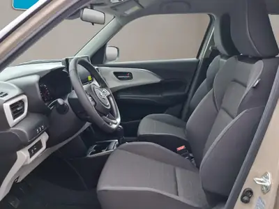 Suzuki Swift 1.2 Sakura Top Hybrid 4x4 — Citadine écologique et polyvalente avec transmission intégrale — detail