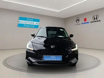 Suzuki Swift 1.2 Sakura Top Hybrid 4x4 — Citycar écologique et polyvalent — rear view
