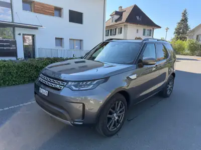 Land Rover Discovery 3.0 TDV6 HSE — SUV robuste 7 places, motorisation puissante et 8 jantes alu incluses — exterior view