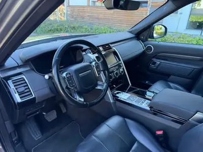 Land Rover Discovery 3.0 TDV6 HSE — SUV robuste 7 places, motorisation puissante et 8 jantes alu incluses — interior