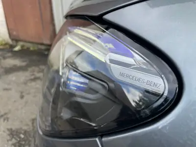 Mercedes-Benz GLE 400 d 4MATIC — SUV premium diesel, entretien récent et équipement complet — Miniature 9