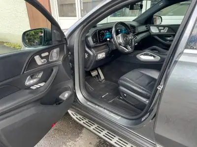 Mercedes-Benz GLE 400 d 4MATIC — SUV premium diesel, entretien récent et équipement complet — Miniature 10