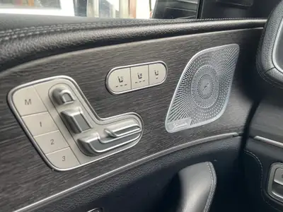 Mercedes-Benz GLE 400 d 4MATIC — SUV premium diesel, entretien récent et équipement complet — Miniature 14