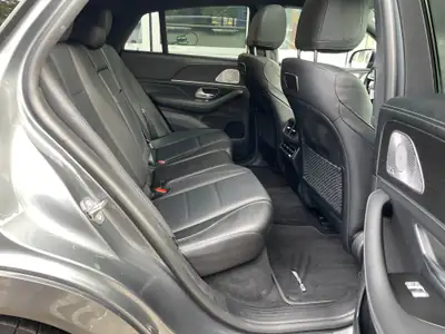 Mercedes-Benz GLE 400 d 4MATIC — SUV premium diesel, entretien récent et équipement complet — Miniature 19